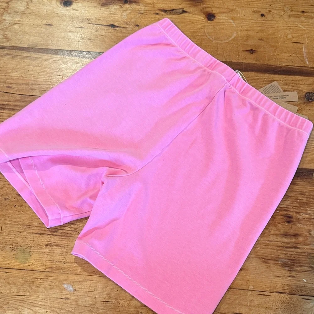 SKIMS Pink Women's Bike Shorts - Picture 4 of 4
